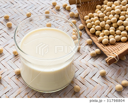 豆乳　大豆　健康飲料 31798804
