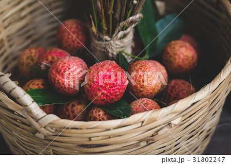 Fresh Lychees Fresh Lychees 31802247