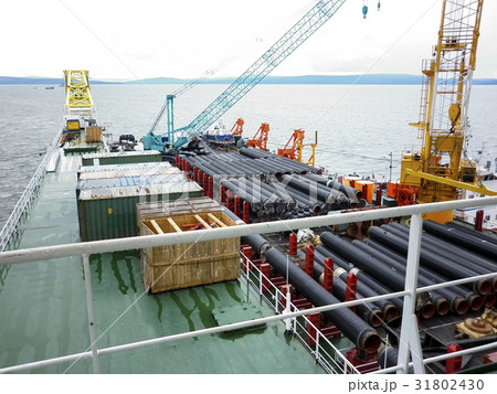 The deck lay barge. Pipes and Lifting The deck lay barge. Pipes and Lifting 31802430