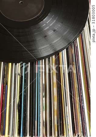 レコード 31803005