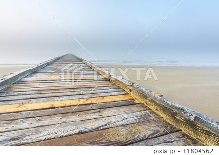 wooden jetty 31804562
