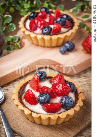 Fresh homemade fruit tart. Fresh homemade fruit tart. 31804681