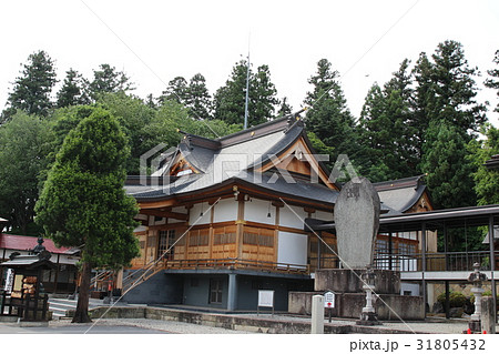 烏帽子山八幡宮の拝殿 31805432