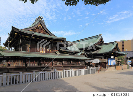 大阪天満宮　拝殿、御本殿（西側） 31813082
