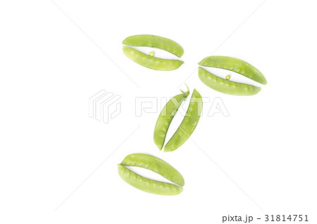 Green peas, sugar Pea on white background Green peas, sugar Pea on white background 31814751