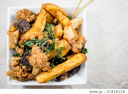 台湾 から揚げ 台湾唐揚げ フライドチキン 31816128