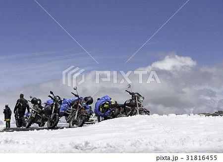 TANGLANG LA PASS, LADAKH , INDIA JULY 20, 2015 TANGLANG LA PASS, LADAKH , INDIA JULY 20, 2015 31816455