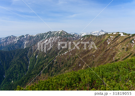 初夏の北アルプス　大天井岳と槍ヶ岳 31819055