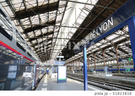 パリ、リオン駅 31823816