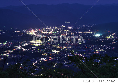 夜景100選 美の山公園 の写真素材 3154