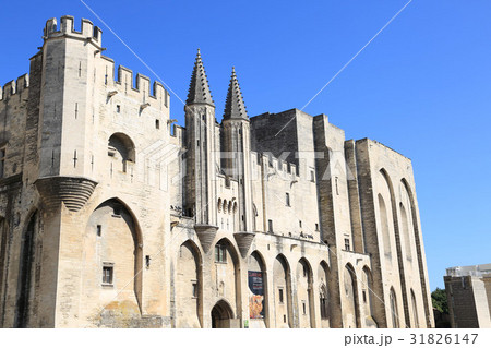 南仏、アヴィニョンの街中 南仏、アヴィニョンの街中 31826147