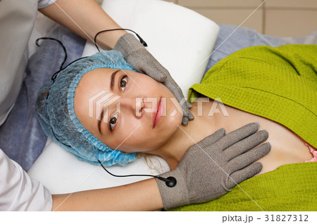 Hardware cosmetology. Microcurrents. 31827312
