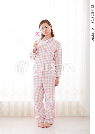 パジャマ 女性 バツ 31828742