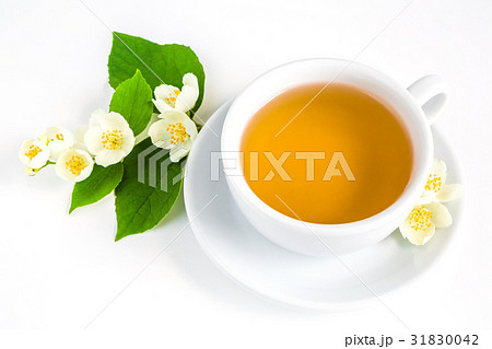 Tea and jasmine flowers 31830042
