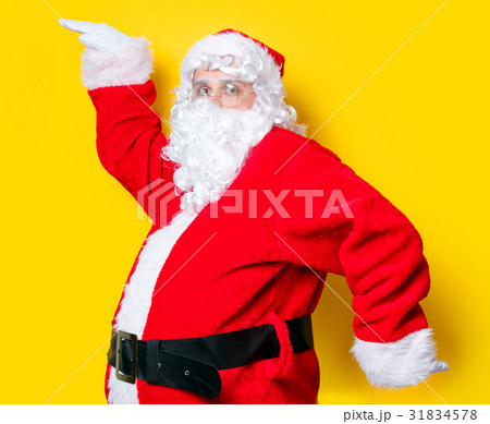 Funny Santa Claus have a joy 31834578