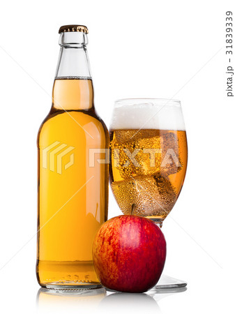 Bottle and glass of apple cider with fresh apple Bottle and glass of apple cider with fresh apple 31839339