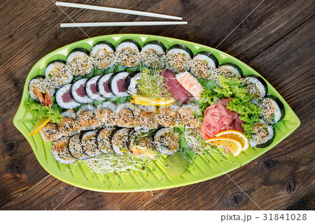 Fresh sushi Fresh sushi 31841028