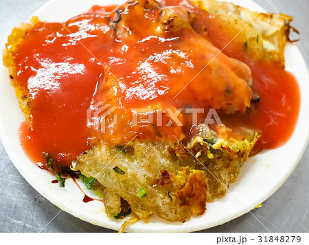 牡蠣オムレツ 蚵仔煎 料理人 31848279