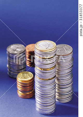 金融 お金 コイン 31853377