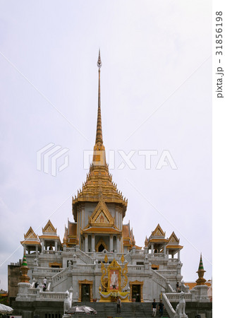 Golden Buddha at Temple names Wat Traimitr Golden Buddha at Temple names Wat Traimitr 31856198