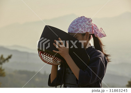 剣道ガールと富士山 剣道ガールと富士山 31863245