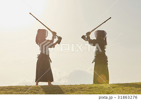 剣道ガールと富士山 31863276