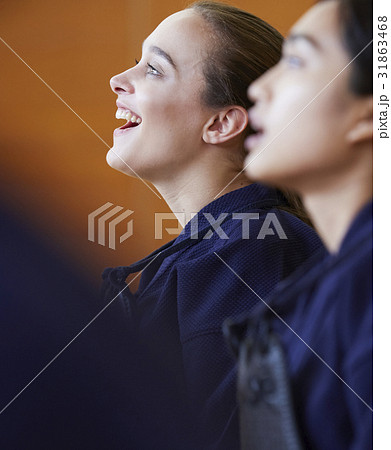 剣道を体験する女子留学生 剣道を体験する女子留学生 31863468