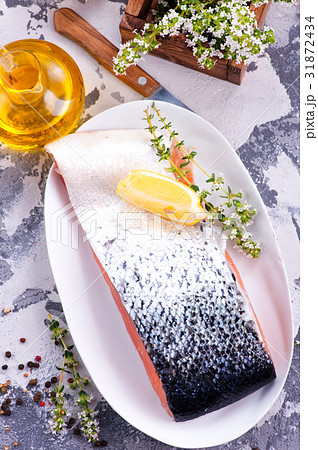 salmon 31872434