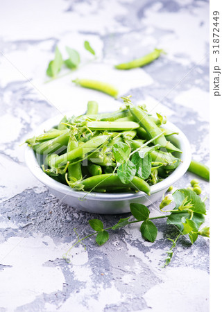 green peas green peas 31872449