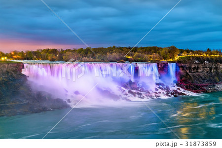 The American Falls and the Bridal Veil Falls at 31873859