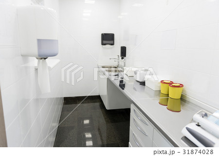 Interior of germproof room in stomatology 31874028