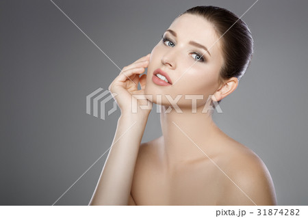 beautiful face of woman with blue eyes and clean 31874282