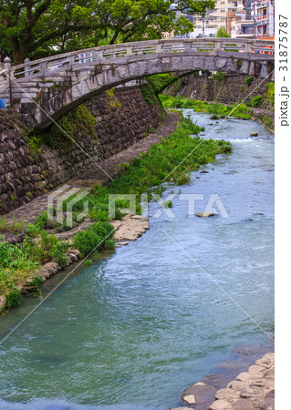 新緑の中島川石橋群（一覧橋）　長崎 31875787