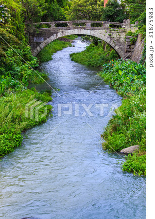 新緑の中島川石橋群（桃渓橋）　長崎 31875983