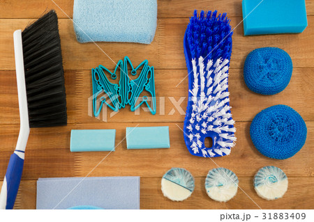 Overhead view of brushes and sponge with soaps 31883409