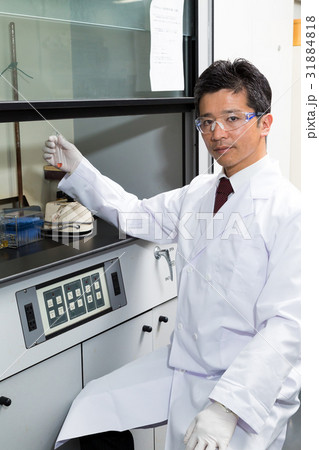 研究者　ドラフトチャンバー 31884818