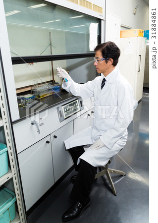 研究者　ドラフトチャンバー 31884861