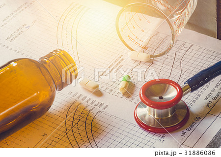 Medical treatment concept chart patient follow up 31886086