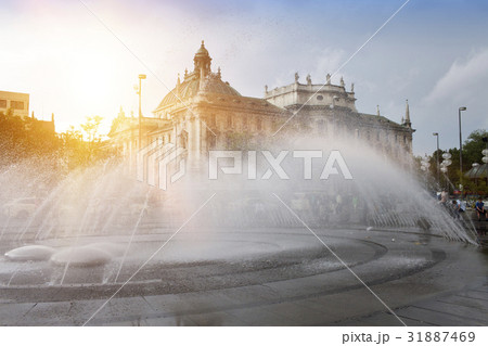 Stachus fountain in Munich, Germany Stachus fountain in Munich, Germany 31887469