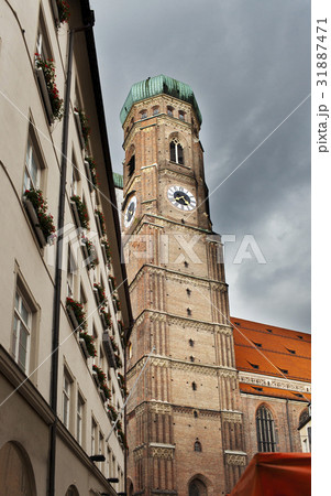 Munich Frauenkirche Cathedral in the Munich in Ger Munich Frauenkirche Cathedral in the Munich in Ger 31887471