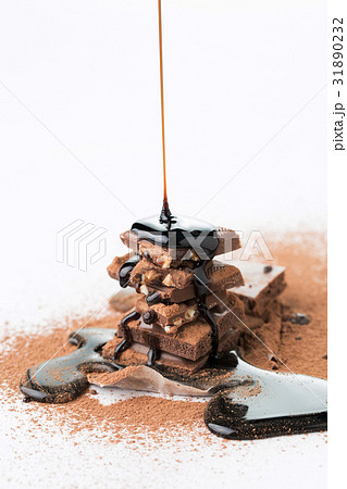 Chocolate with cocoa powder, syrup 31890232