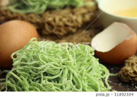 dried instant with noodles dried instant with noodles 31892304