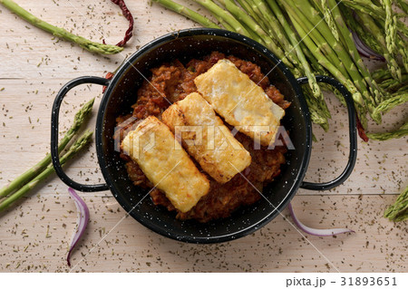 bacalao a la vizcaina, a spanish recipe of codfish 31893651