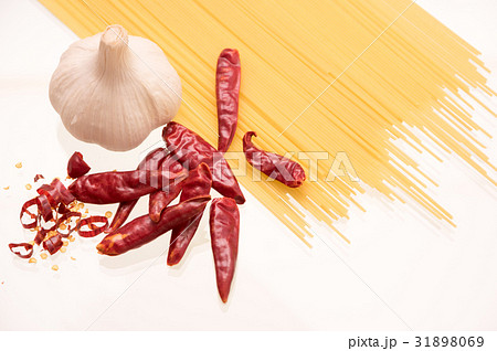 唐辛子 にんにく パスタ ペペロンチ-ノ 唐辛子 にんにく パスタ ペペロンチ-ノ 31898069