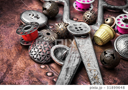 metal sewing button 31899648