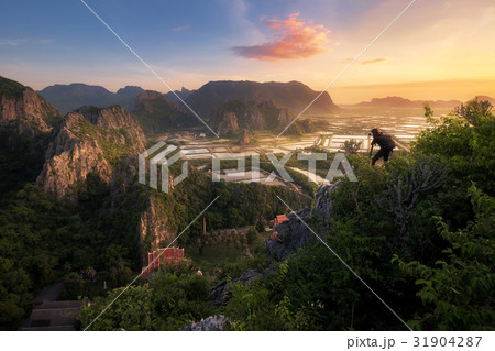 Khao Daeng view point in morning 31904287