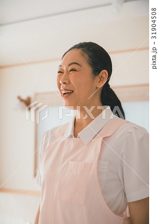 woman during pregnancy or shortly after childbirth 31904508