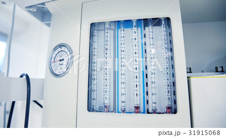 anesthesia machine at hospital operating room anesthesia machine at hospital operating room 31915068