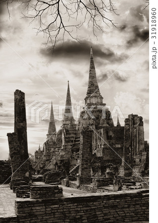 World Heritage Site at Wat Phra Si Sanphet. 31918960