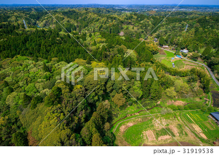 一宮町 洞庭湖付近の里山風景を空撮の写真素材 [31919538] - PIXTA